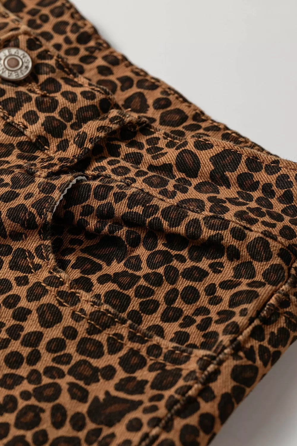 Leopard Print Ruffled Hem Shift Jeans - Lilixa.store
