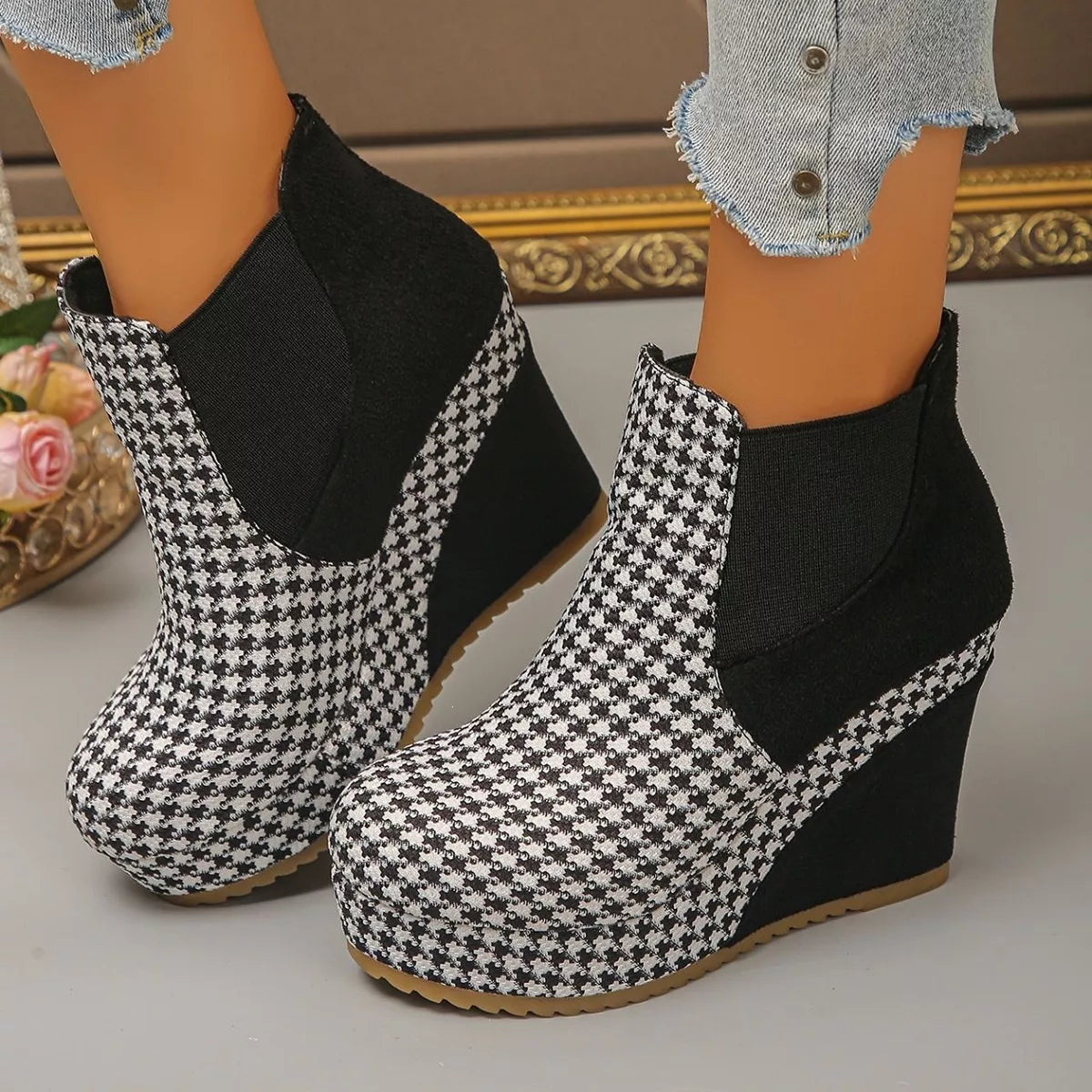 Houndstooth Pattern Wedge Ankle Boots