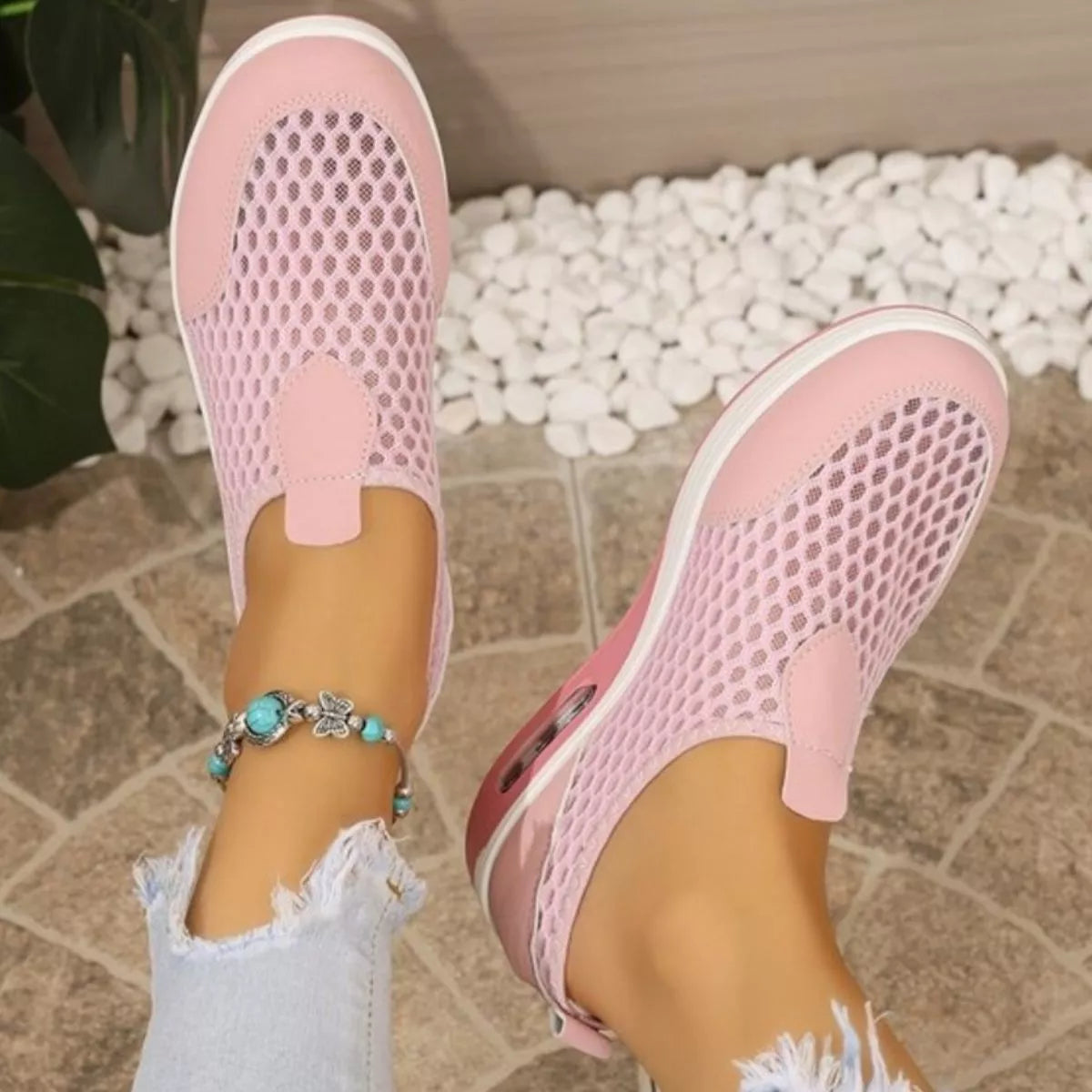 Round Toe Mesh Sneakers - Lilixa.store