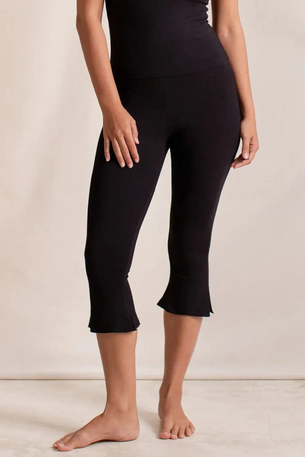 Side Slit Capris Leggings - Lilixa.store