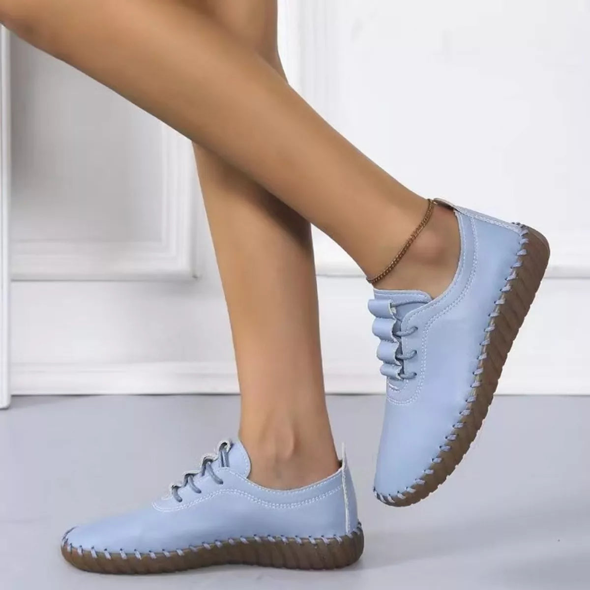 Round Toe Lace Up Sneakers