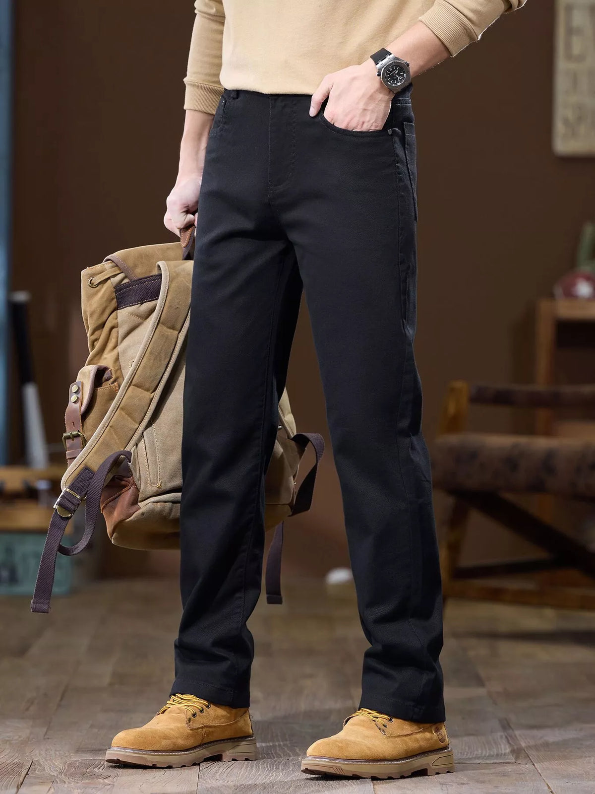 Men's Straight-Leg Pants in Black