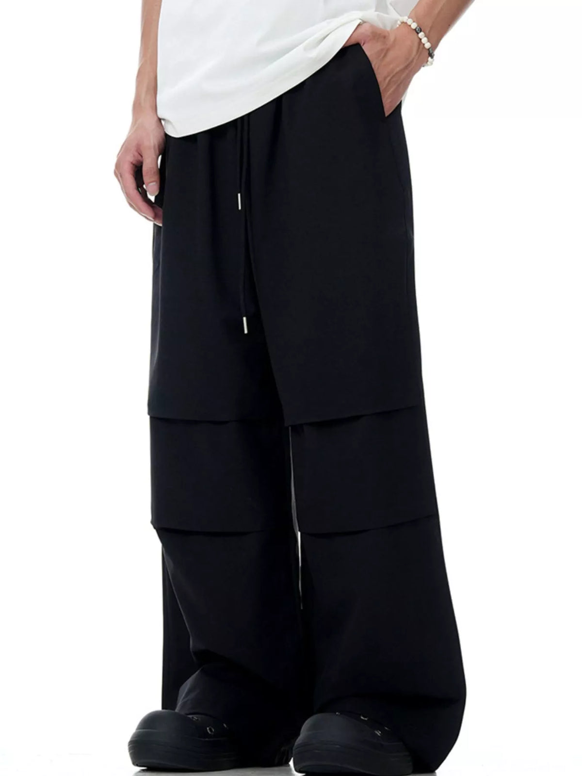 Men's Wide-Leg Drawstring Pants in Black
