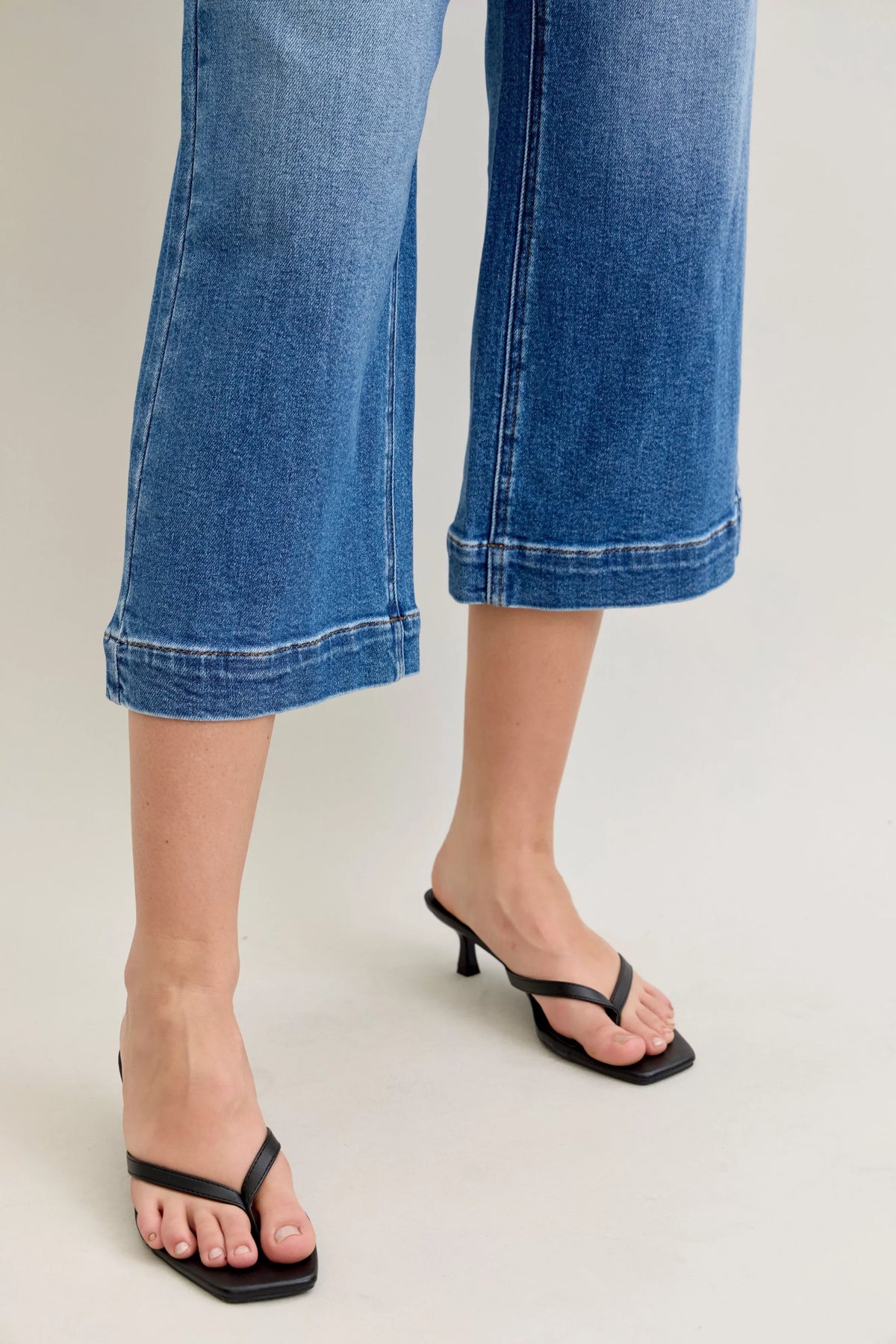 Judy Blue Mid Rise Crop Wide Leg Jeans - Lilixa.store