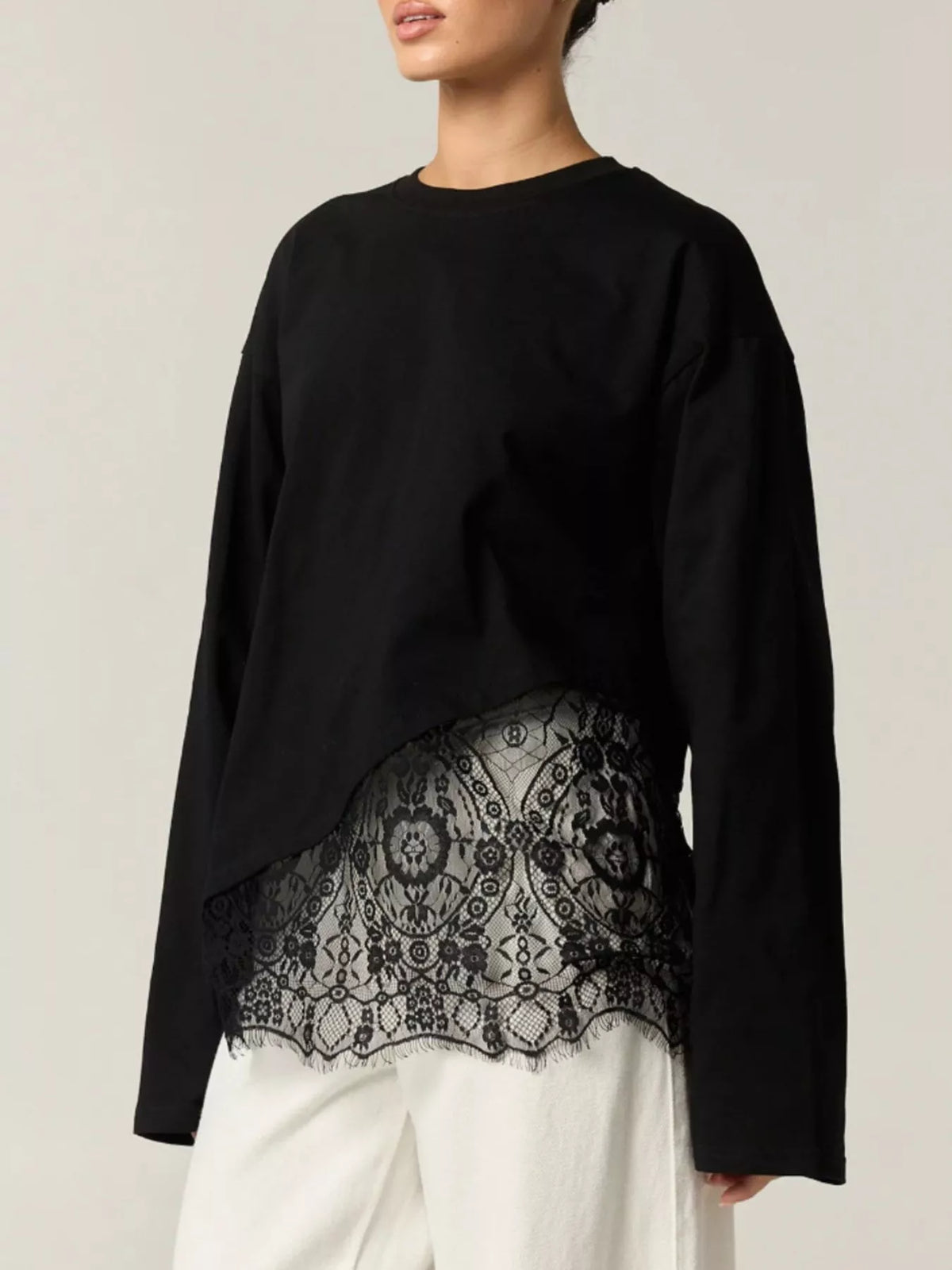 Long-Sleeve T-Shirt with Asymmetric Lace Hem