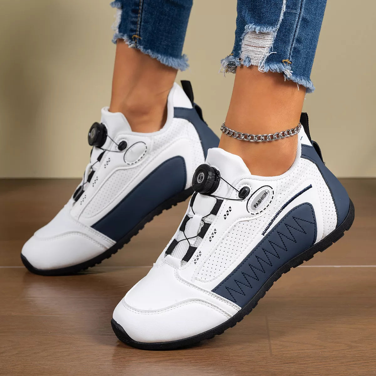 Round Toe Lace Up Sneakers - Lilixa.store