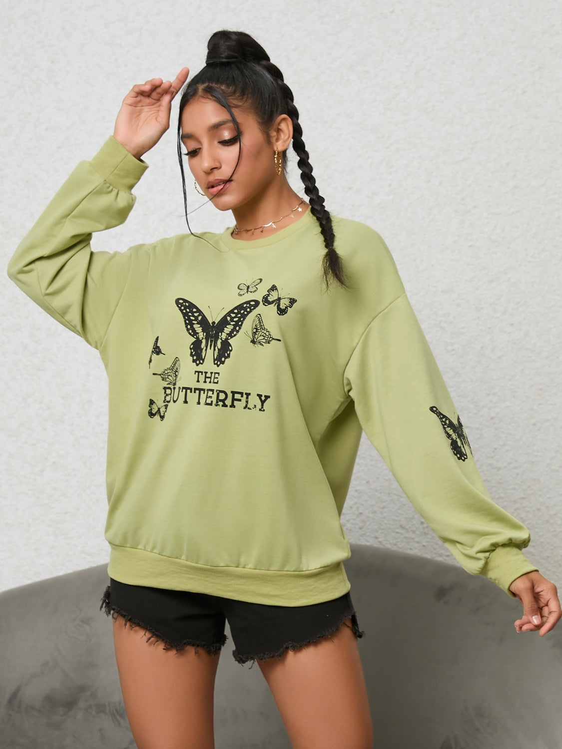 Butterfly Graphic Drop Shoulder Sweatshirt - Lilixa.store
