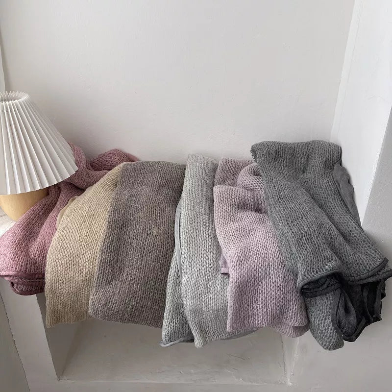 Lightweight Knitted Scarf with Dyed Edges - Lilixa.store