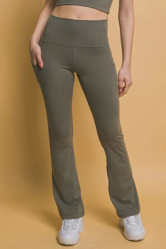 Love Tree High Waist Flare Active Leggings with Side Pockets - Lilixa.store
