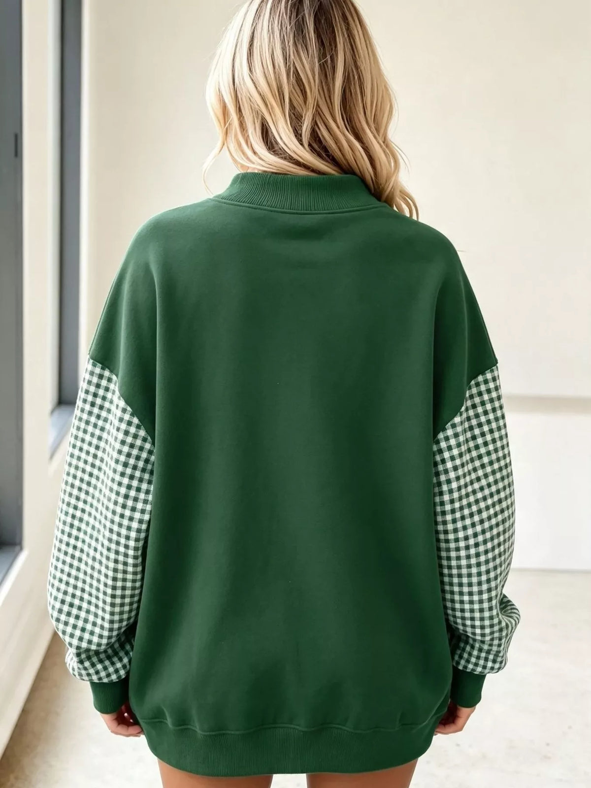 Gingham Sleeves Round Neck Sweatshirt - Lilixa.store