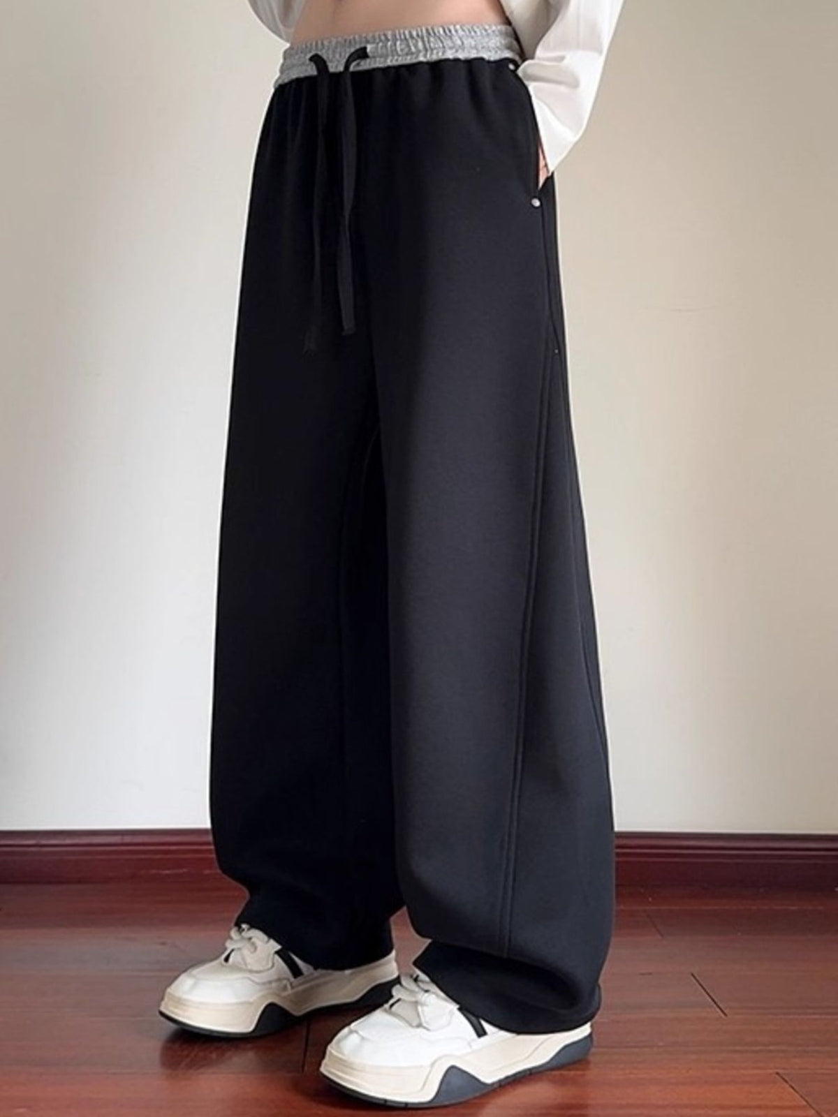 Men's Plus Size Drawstring Wide Leg Pants in Black