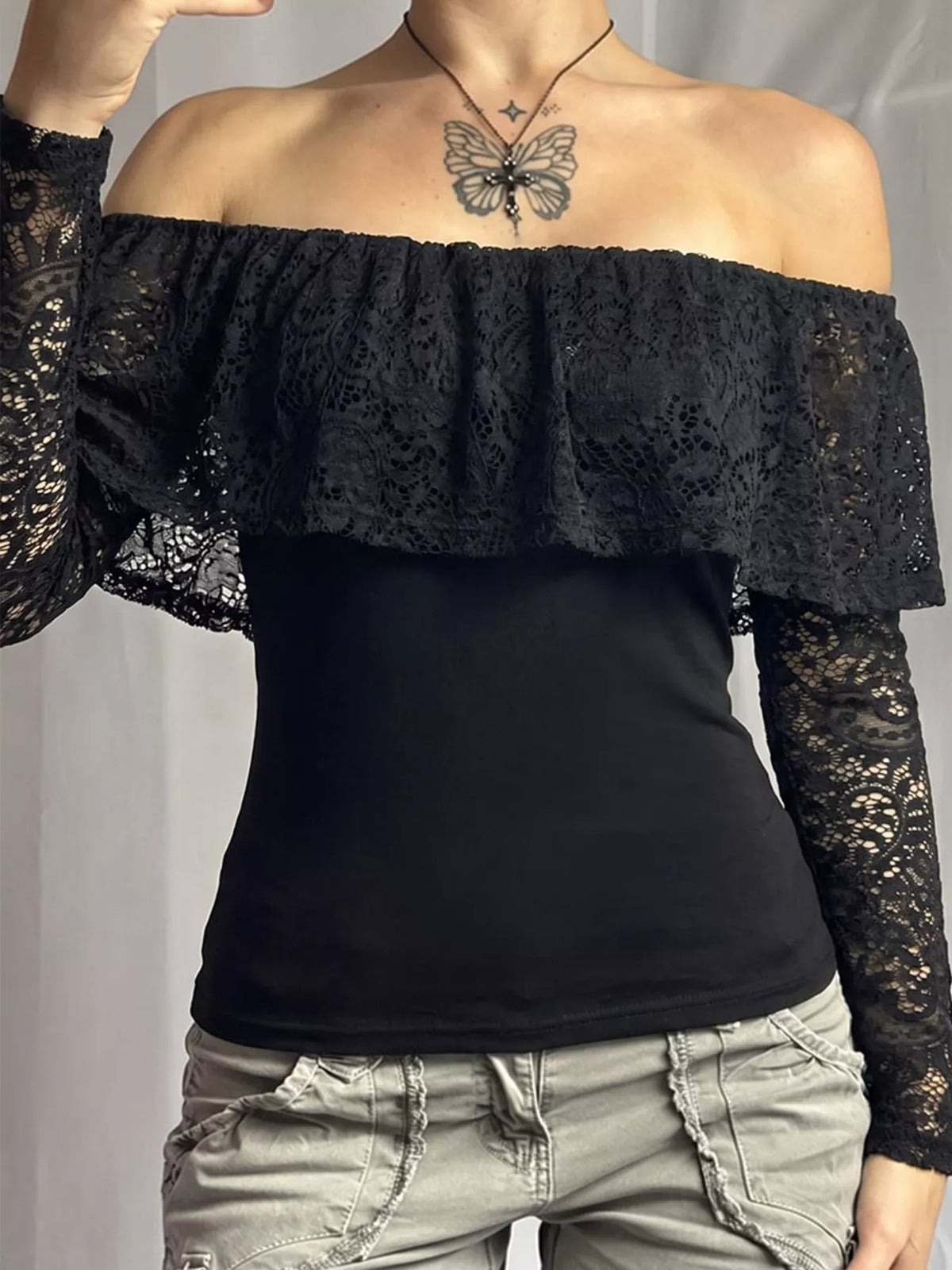 Off-Shoulder Lace Trim Long Sleeve T-Shirt