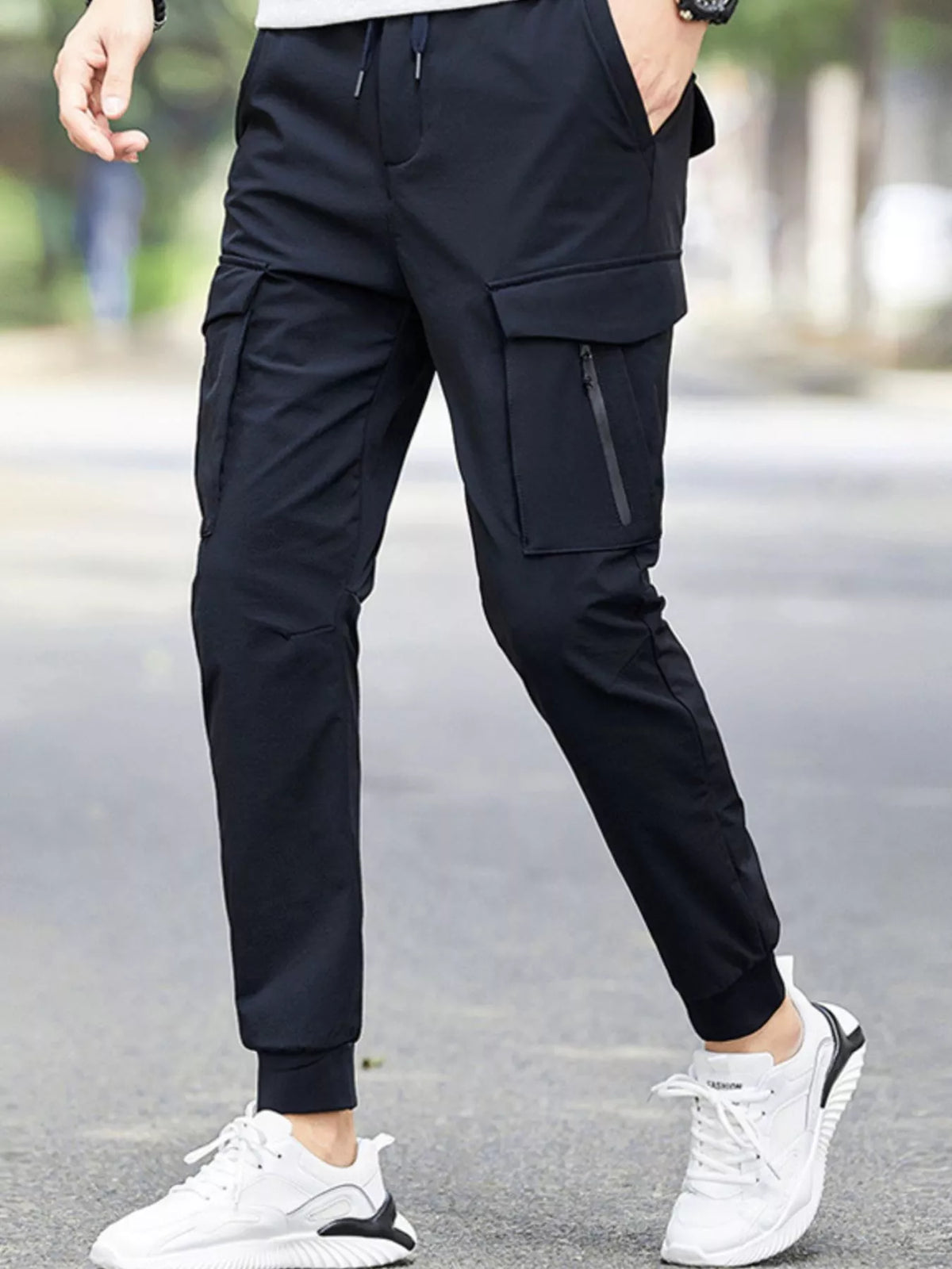 Men's Plus Size Lightweight Cargo Pants in Blue