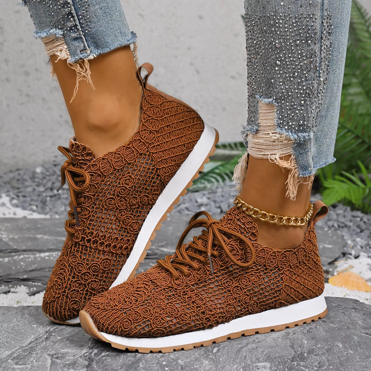 Round Toe Lace Up Sneakers - Lilixa.store