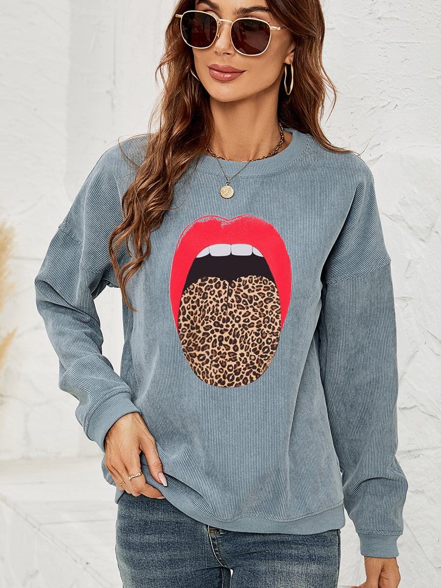 Round Neck Dropped Shoulder MAMA Graphic Sweatshirt in Deep Teal
