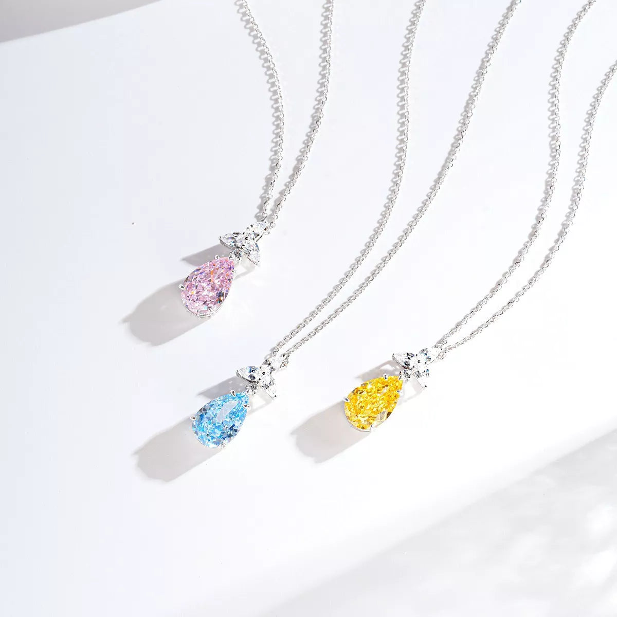 925 Sterling Silver Zircon Teardrop Necklace