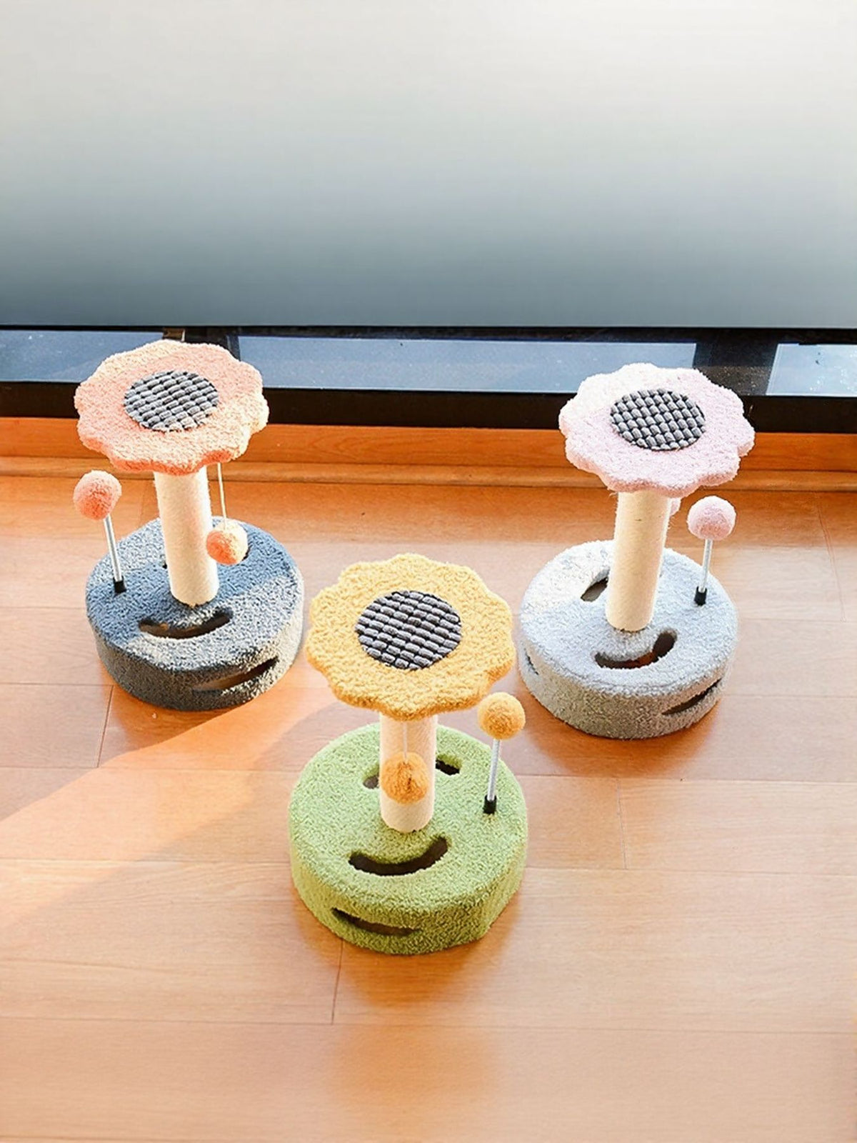 Cat Scratching Posts with Dangling Balls - Lilixa.store