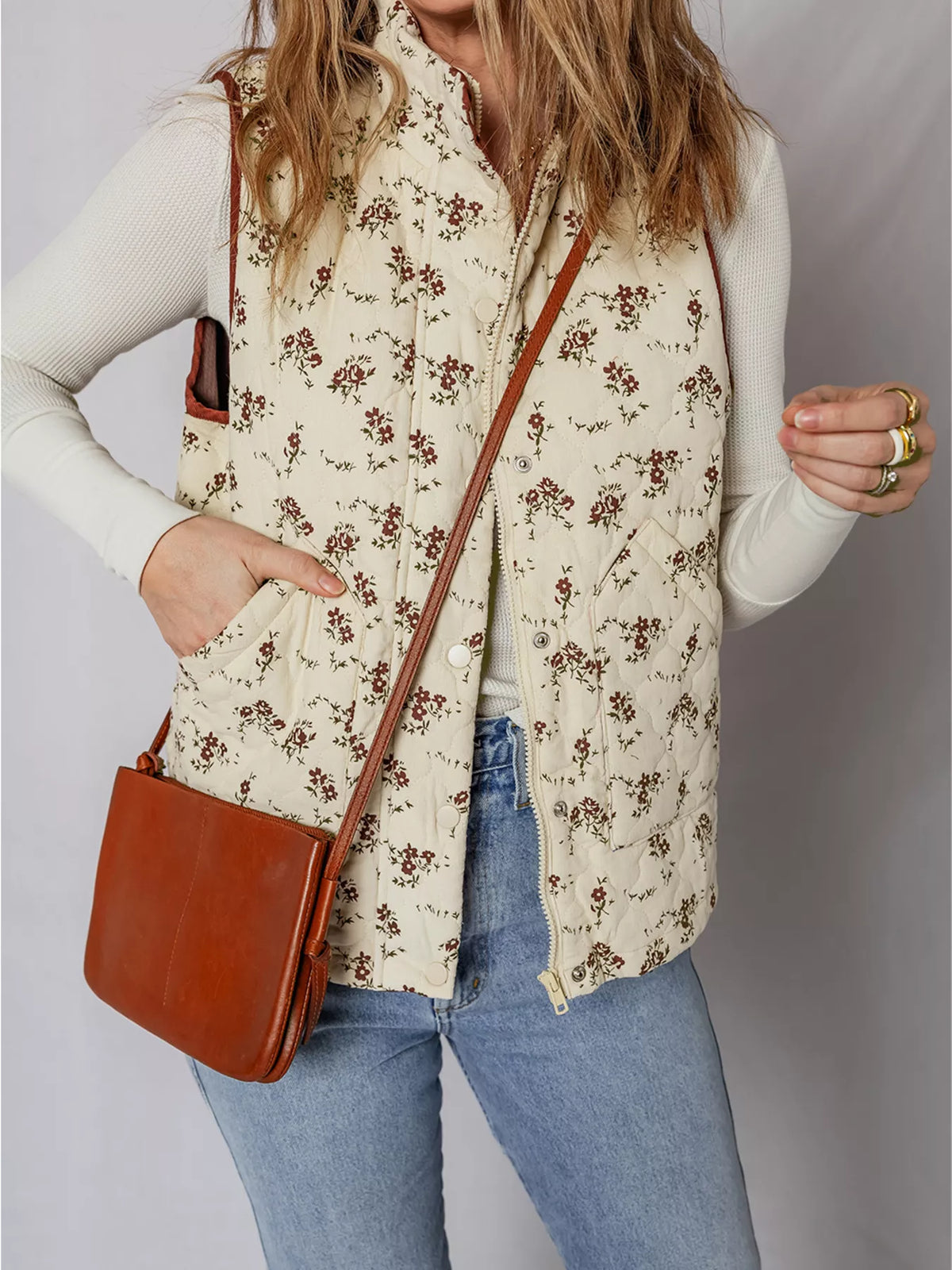 Floral Print Zip Up Quilted Vest in Beige, view 3