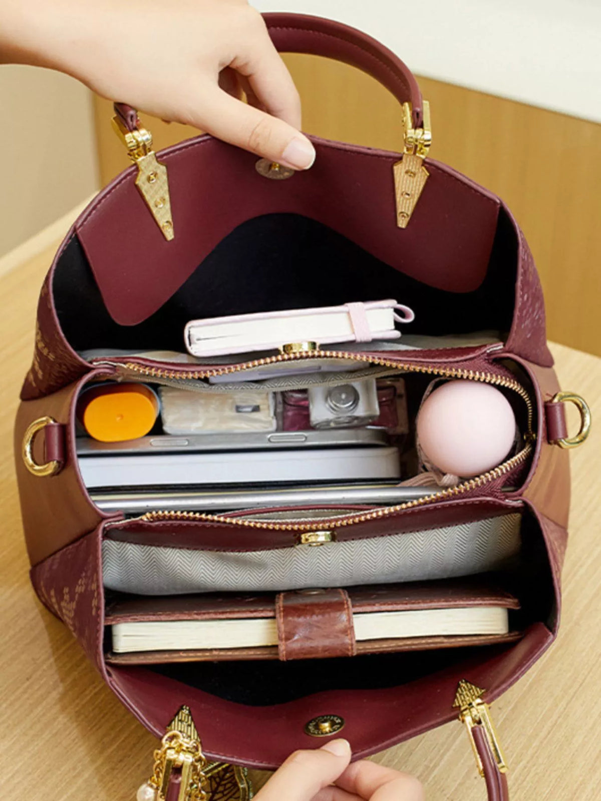 Snakeskin Texture Handbag