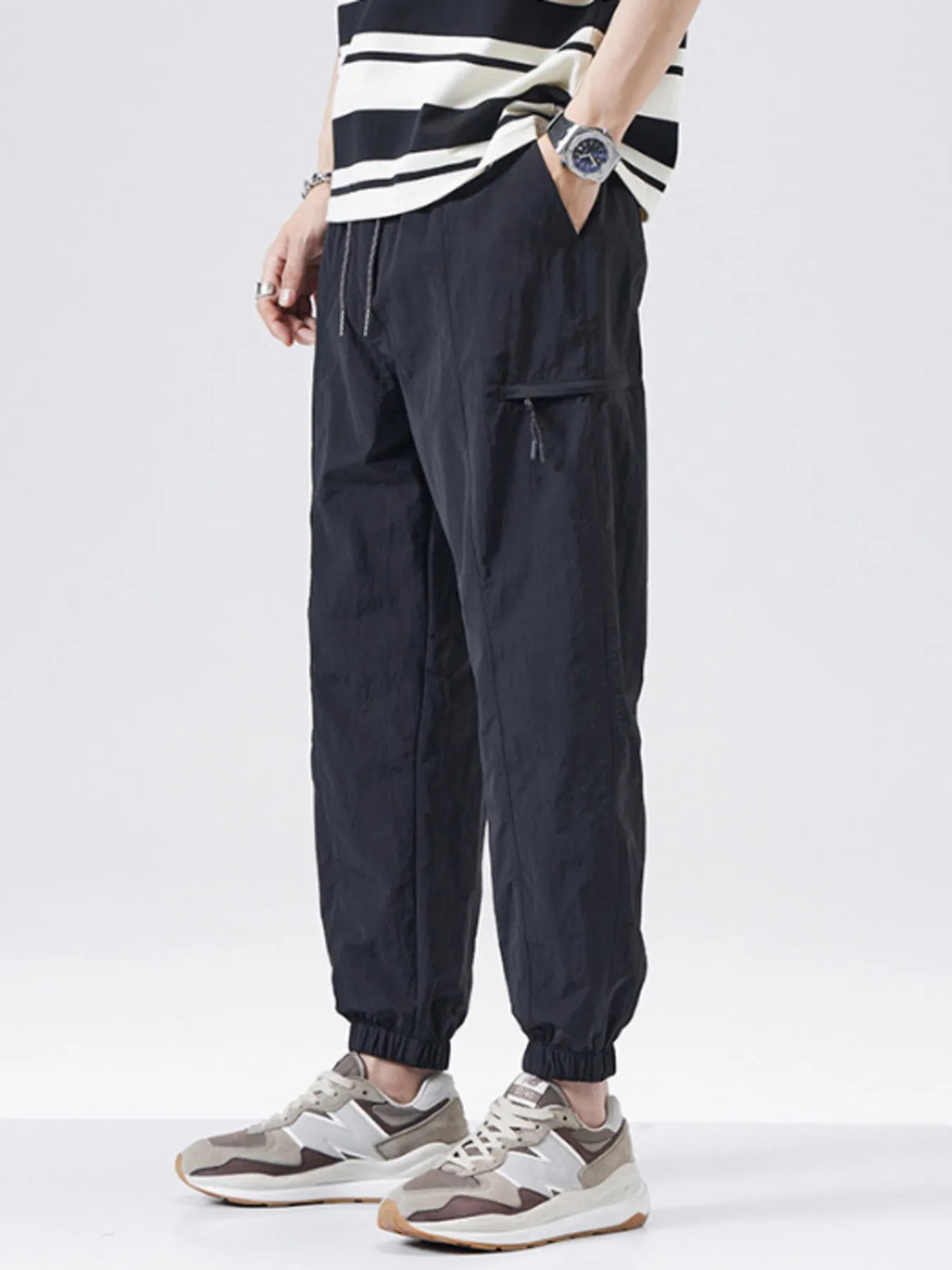 Men's Plus Size Loose Fit Drawstring Joggers in Black
