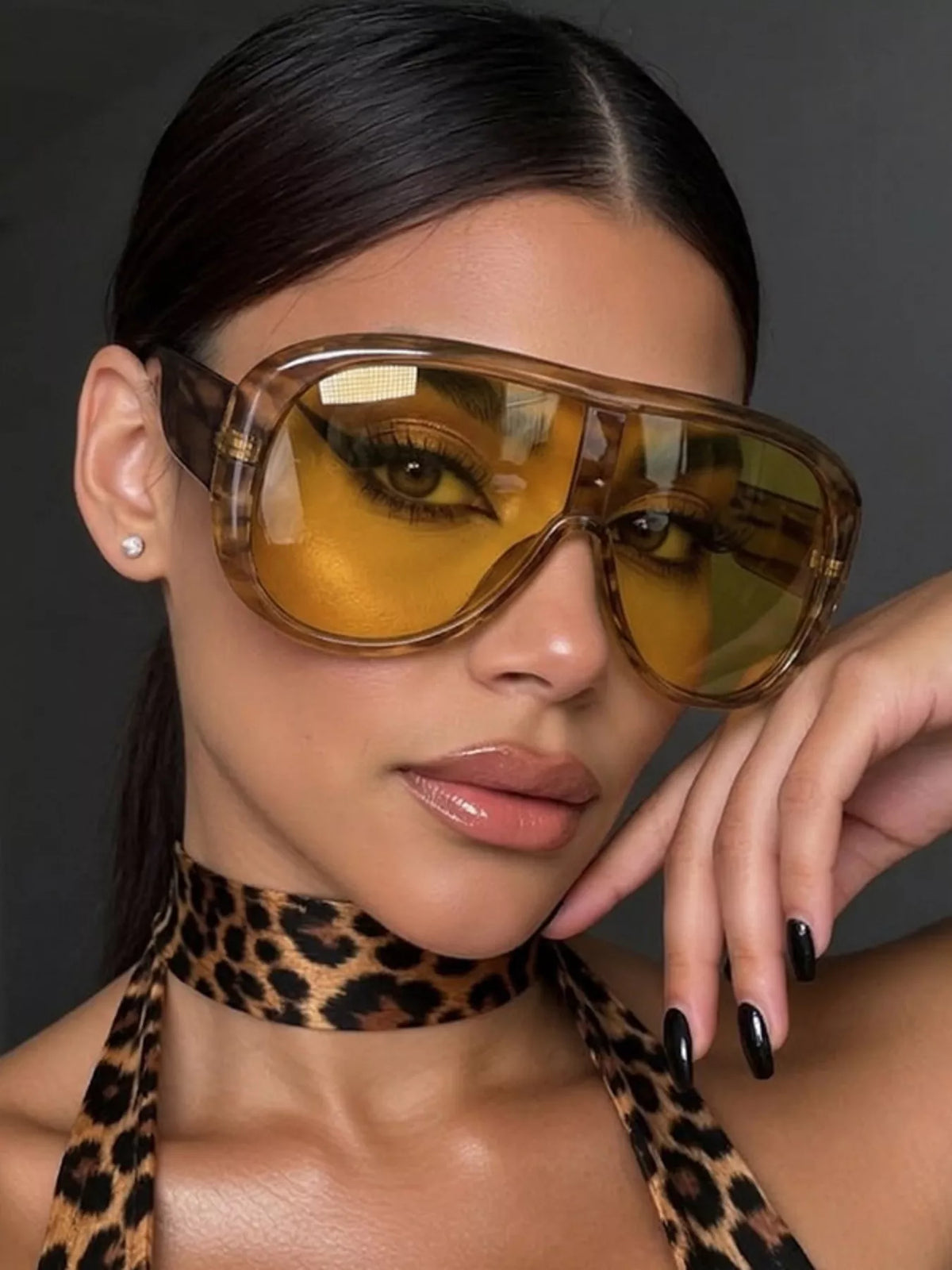Oversized Sunglasses with Tinted Lenses - Lilixa.store