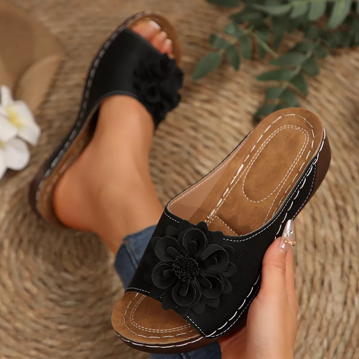 Bohemian Floral Embellished Comfortable Flat Sandals, view 5