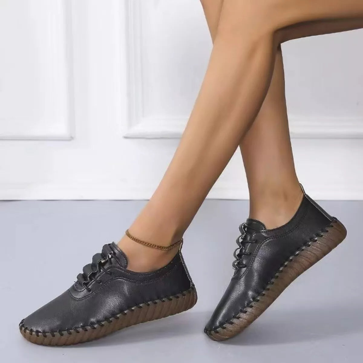 Round Toe Lace Up Sneakers