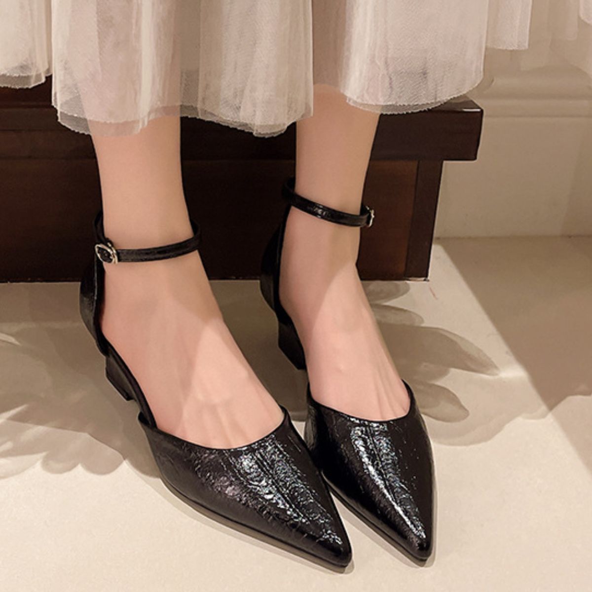 Pointed-Toe Ankle Strap Pumps - Lilixa.store
