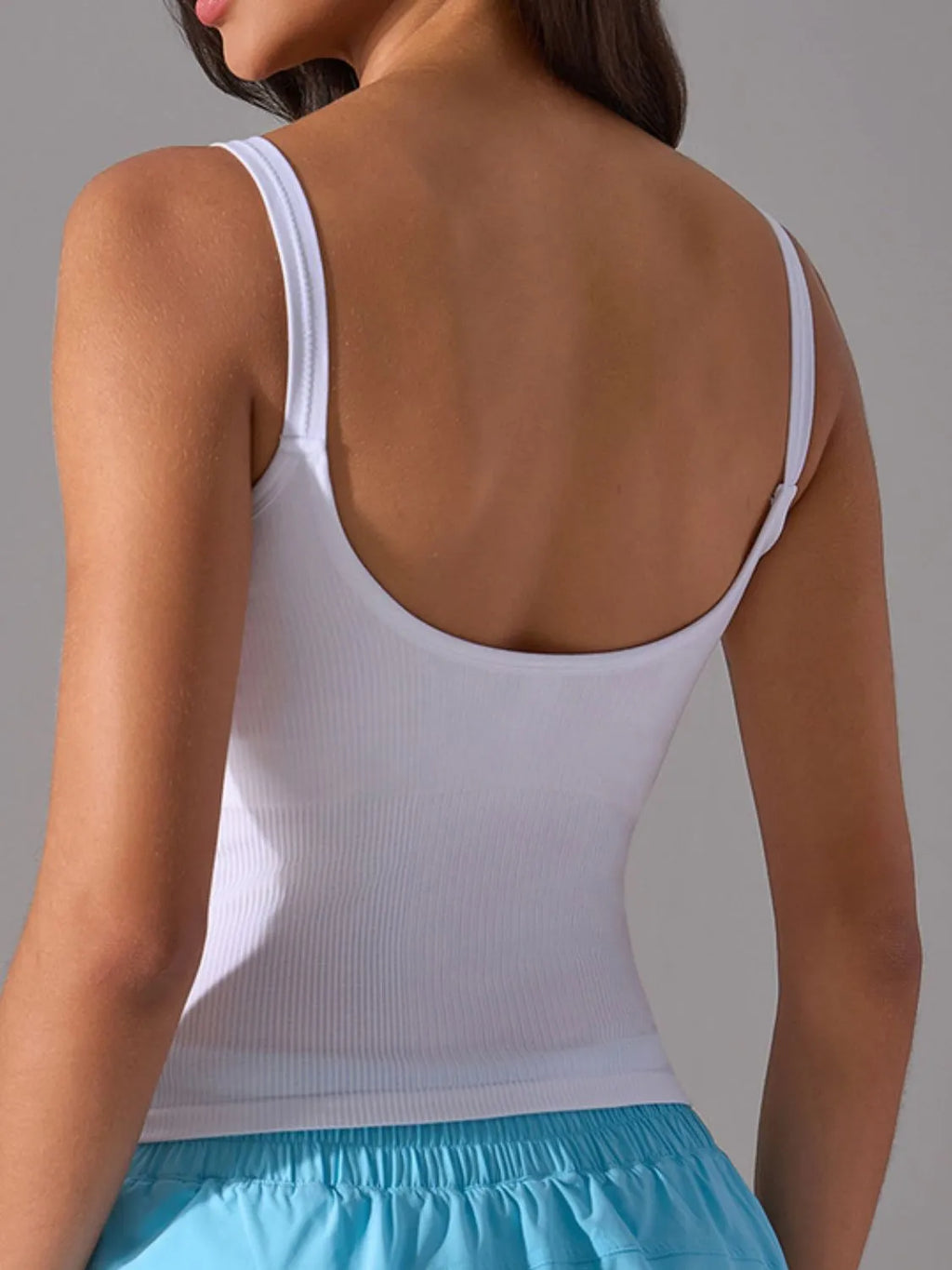 Scoop Neck Active Tank with Detachable Chest Pads - Lilixa.store