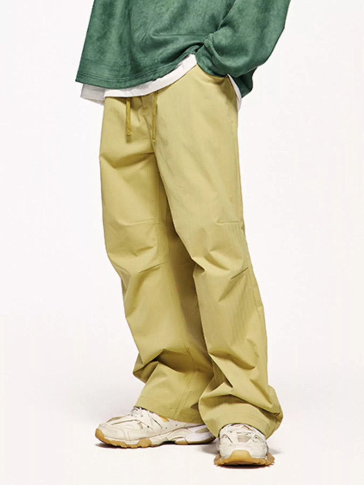 Men's Loose Fit Casual Pants in Khaki, view 2