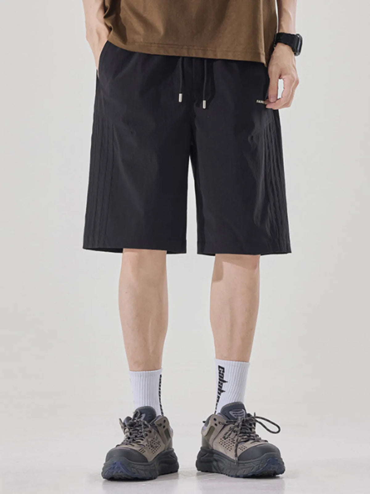 Men's Plus Size Drawstring Loose Fit Shorts in Black
