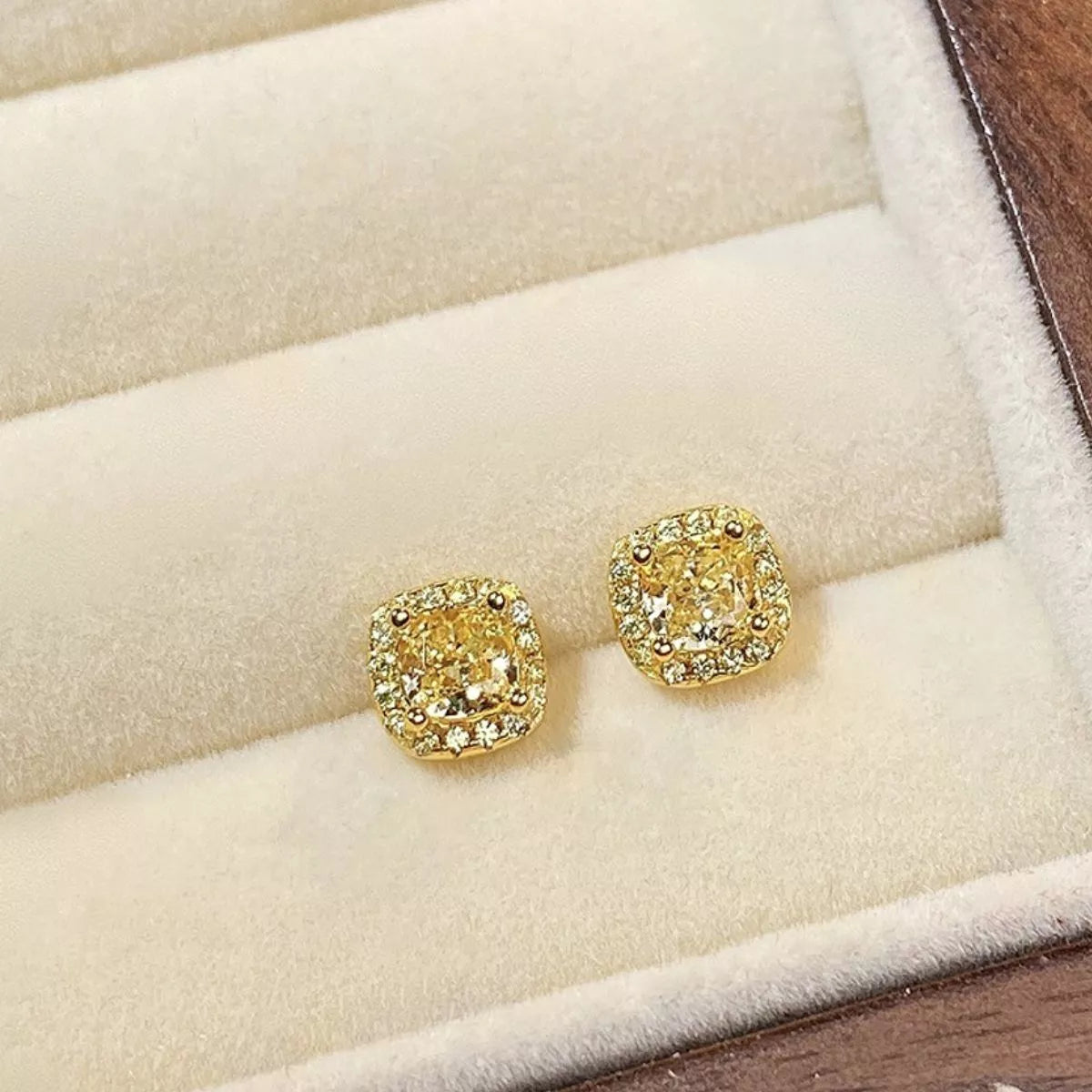 925 Sterling Silver Stud Earrings - Lilixa.store