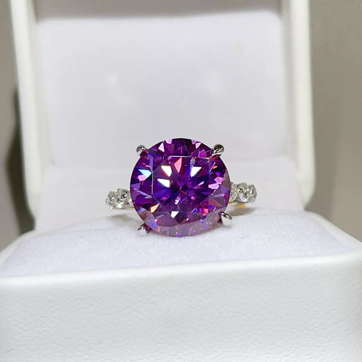 10 Carat 925 Sterling Silver Moissanite Ring