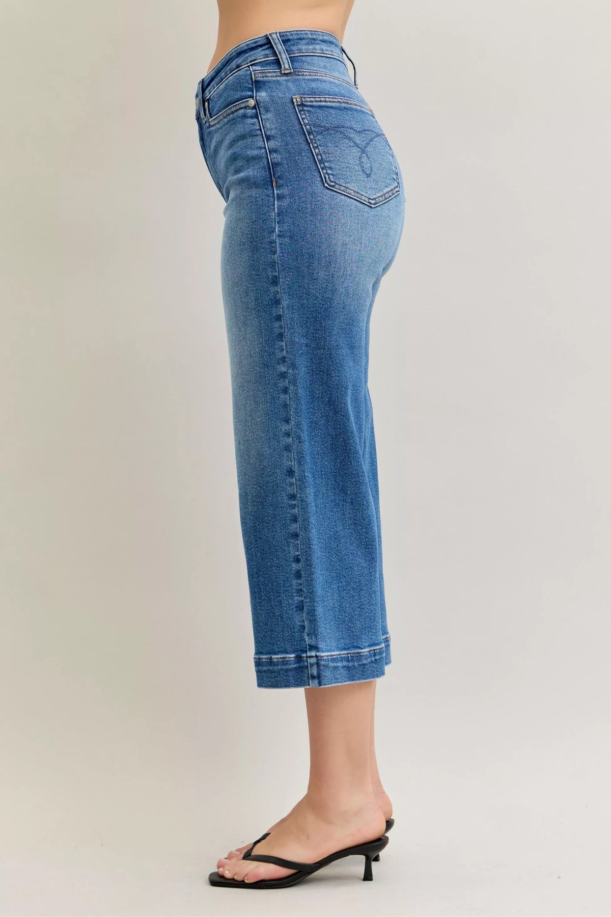 Judy Blue Mid Rise Crop Wide Leg Jeans - Lilixa.store