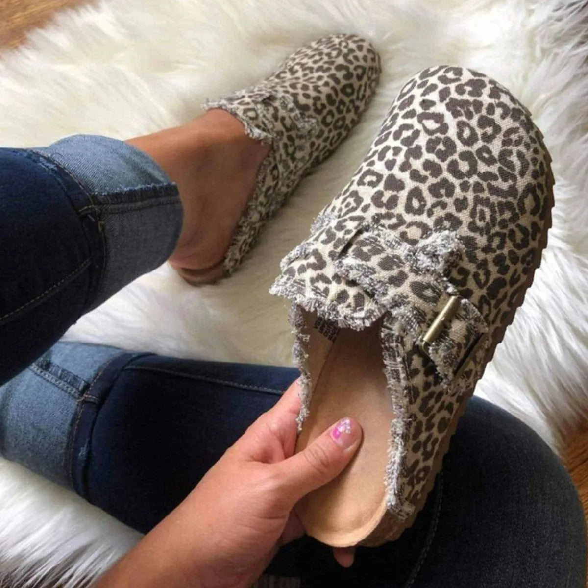 Round Toe Flats Loafers in Leopard