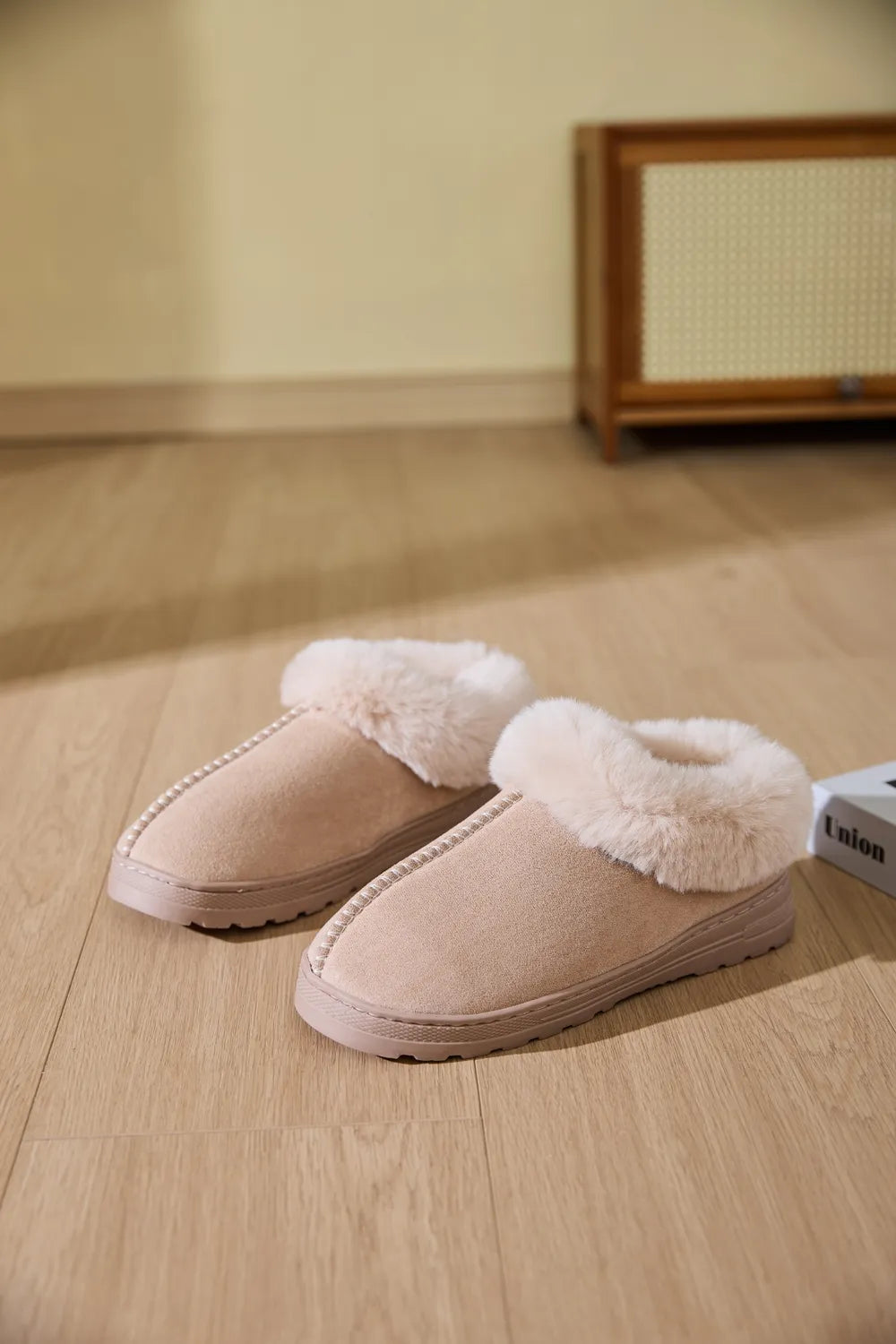Faux Fur Round Toe Platform Slippers - Lilixa.store