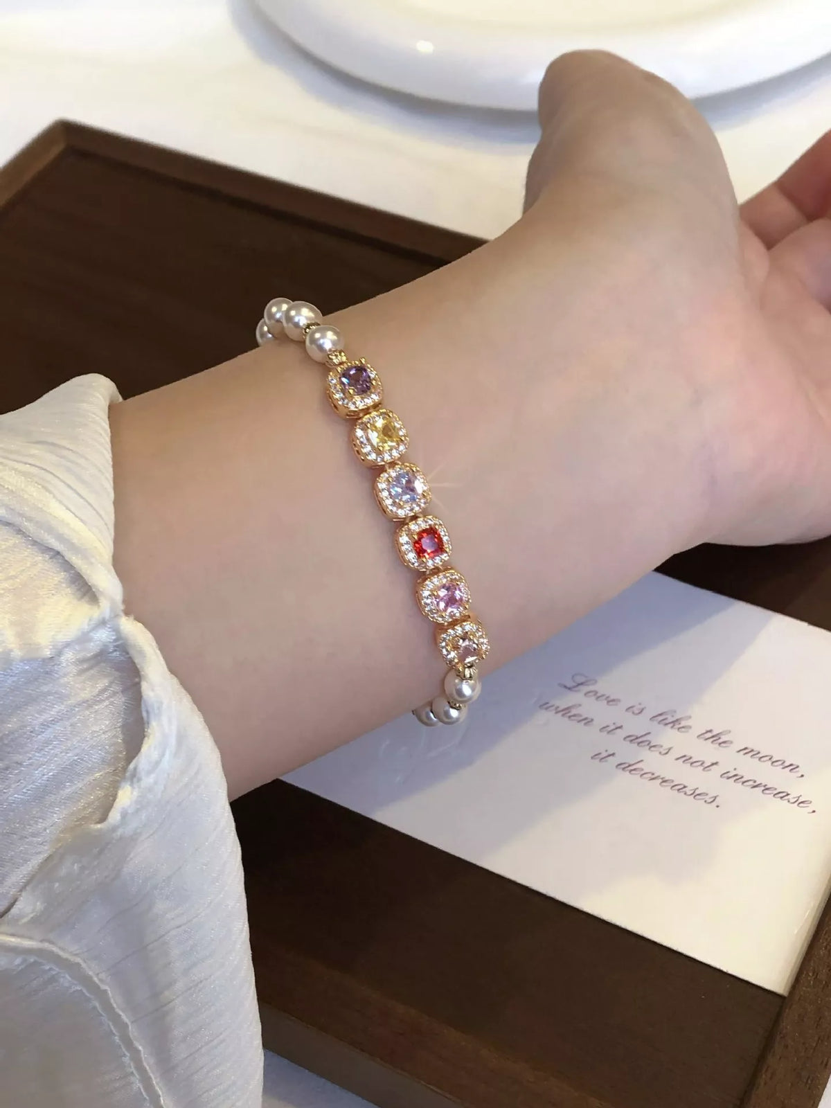 Pearl & Zircon Adjustable Bracelet - Lilixa.store