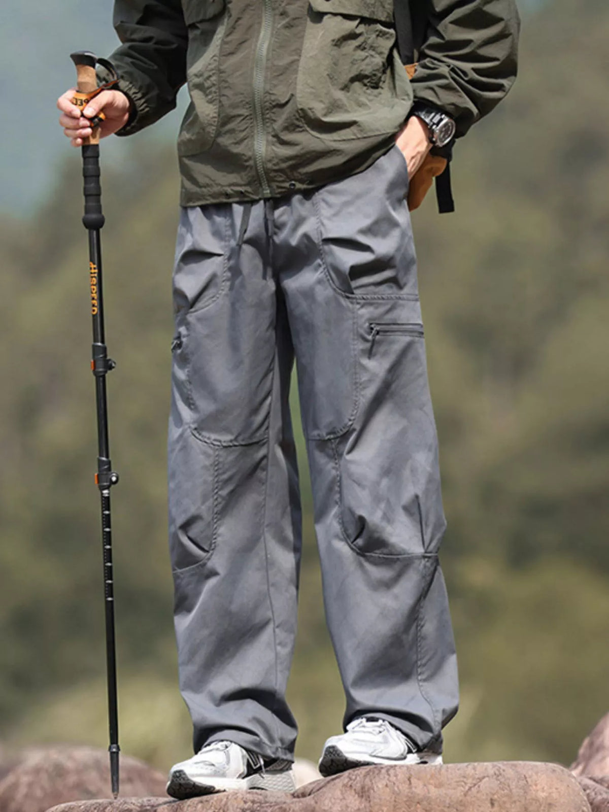 Men's Plus Size Relaxed Fit Cargo Pants in Grey