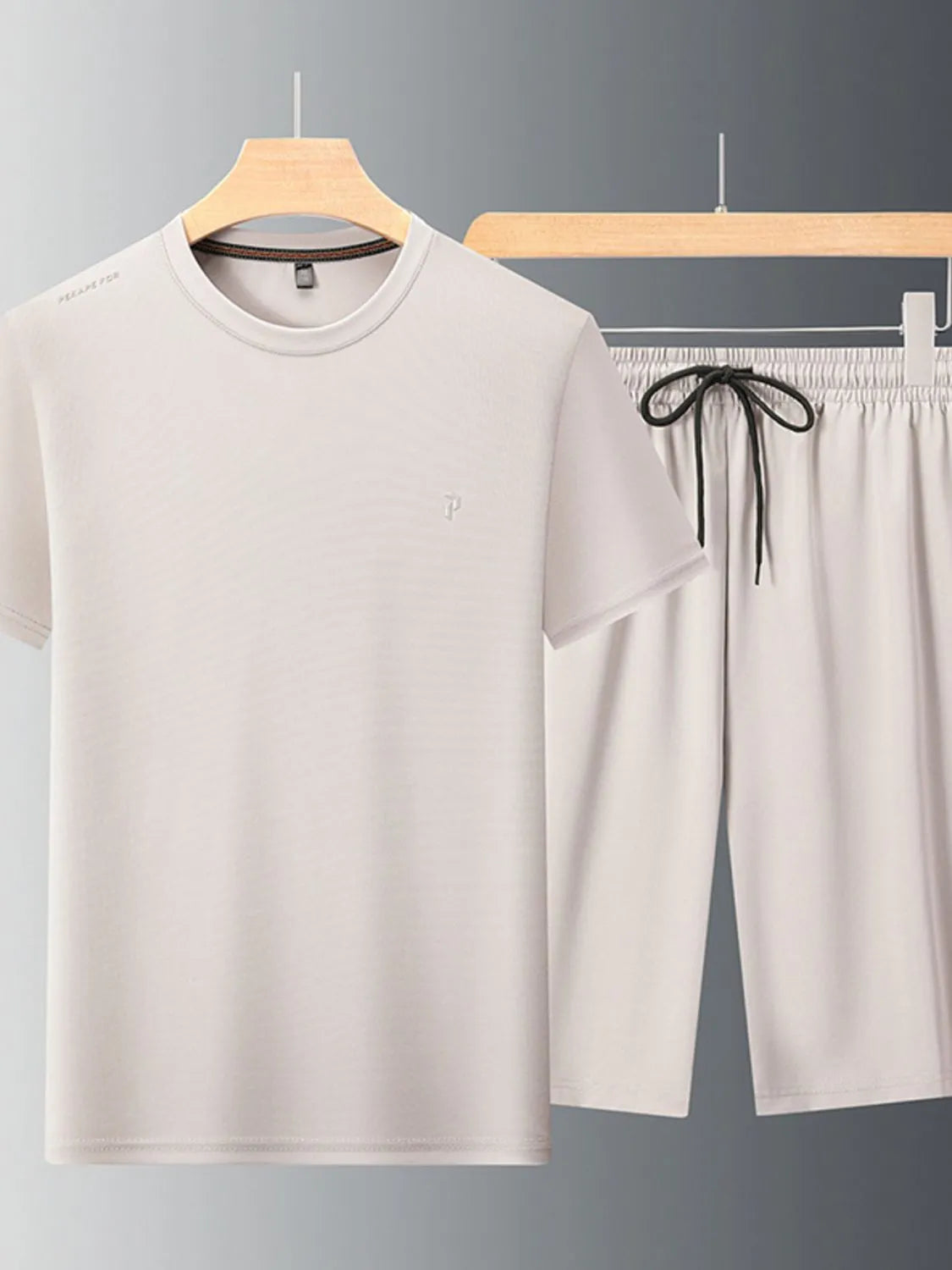 Men's Plus Size Round Neck Short Sleeve Top and Shorts Set in Khaki