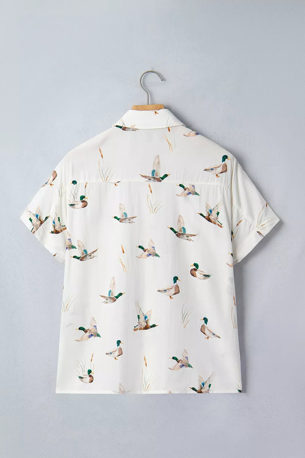 Mallard Printed Button Flap Pocket Short Sleeve Shirt in White, view 8