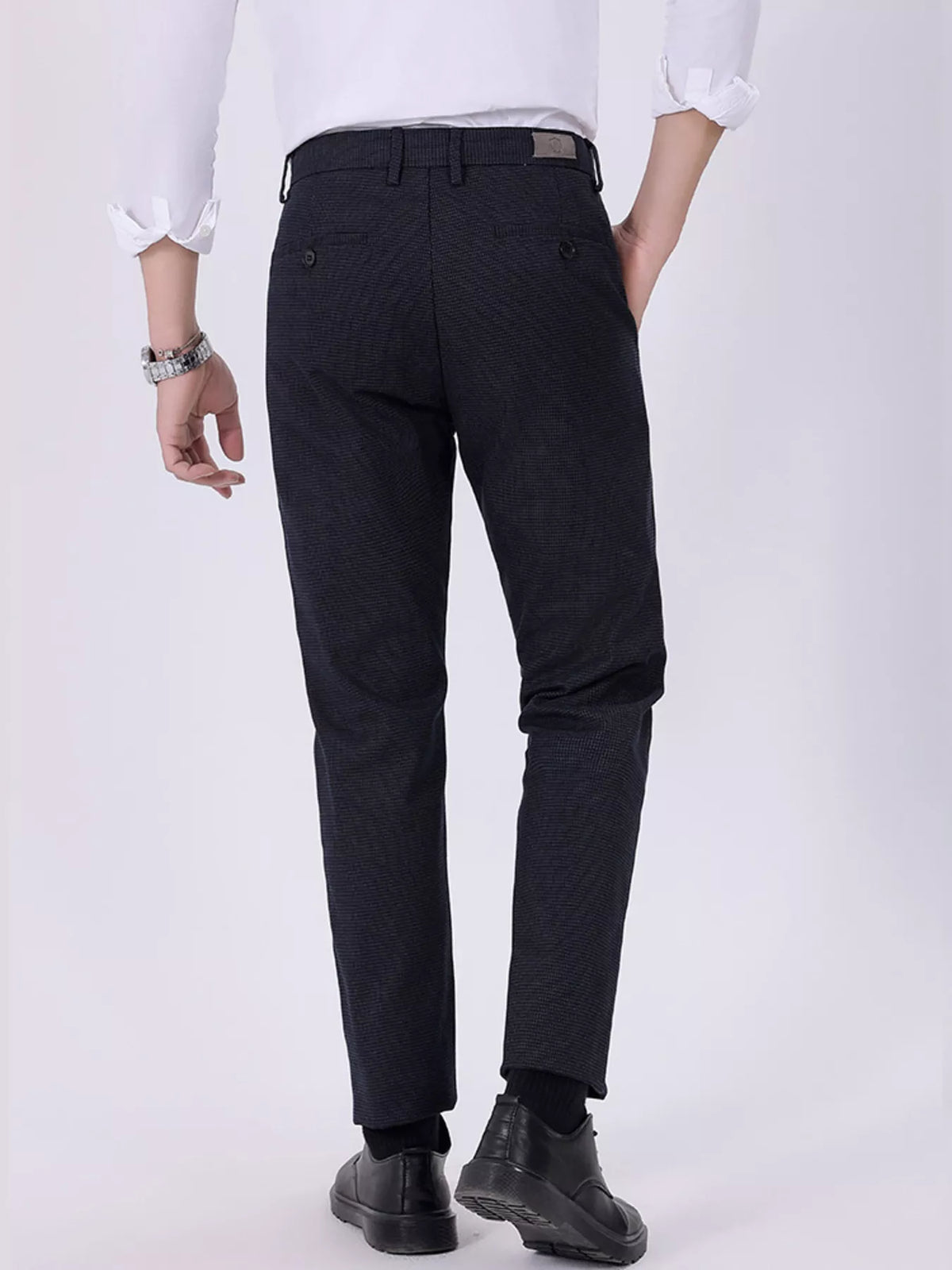 Men's Slim Fit Pants in Black, view 3