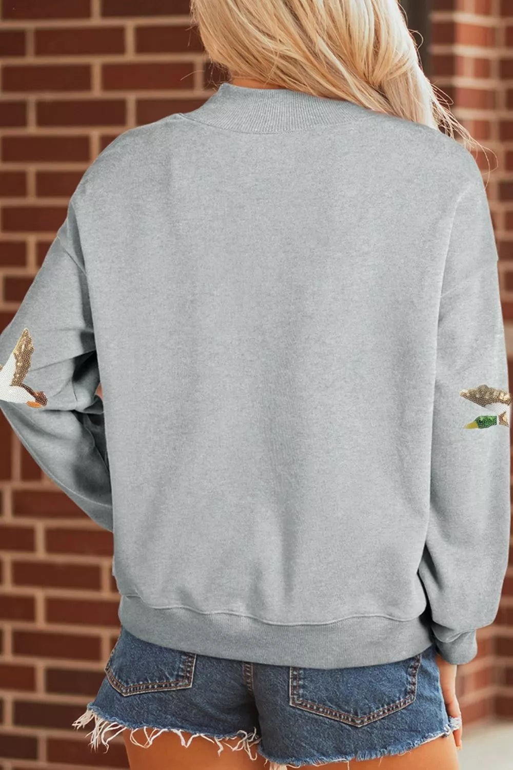 Sequin Mallard Graphic Mock Neck Baggy Pullover Sweatshirt