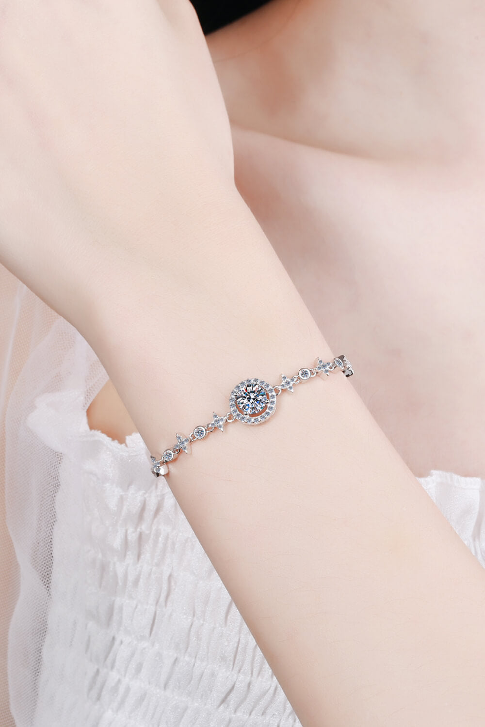 Adored Show You The Way Moissanite Bracelet - Lilixa.store