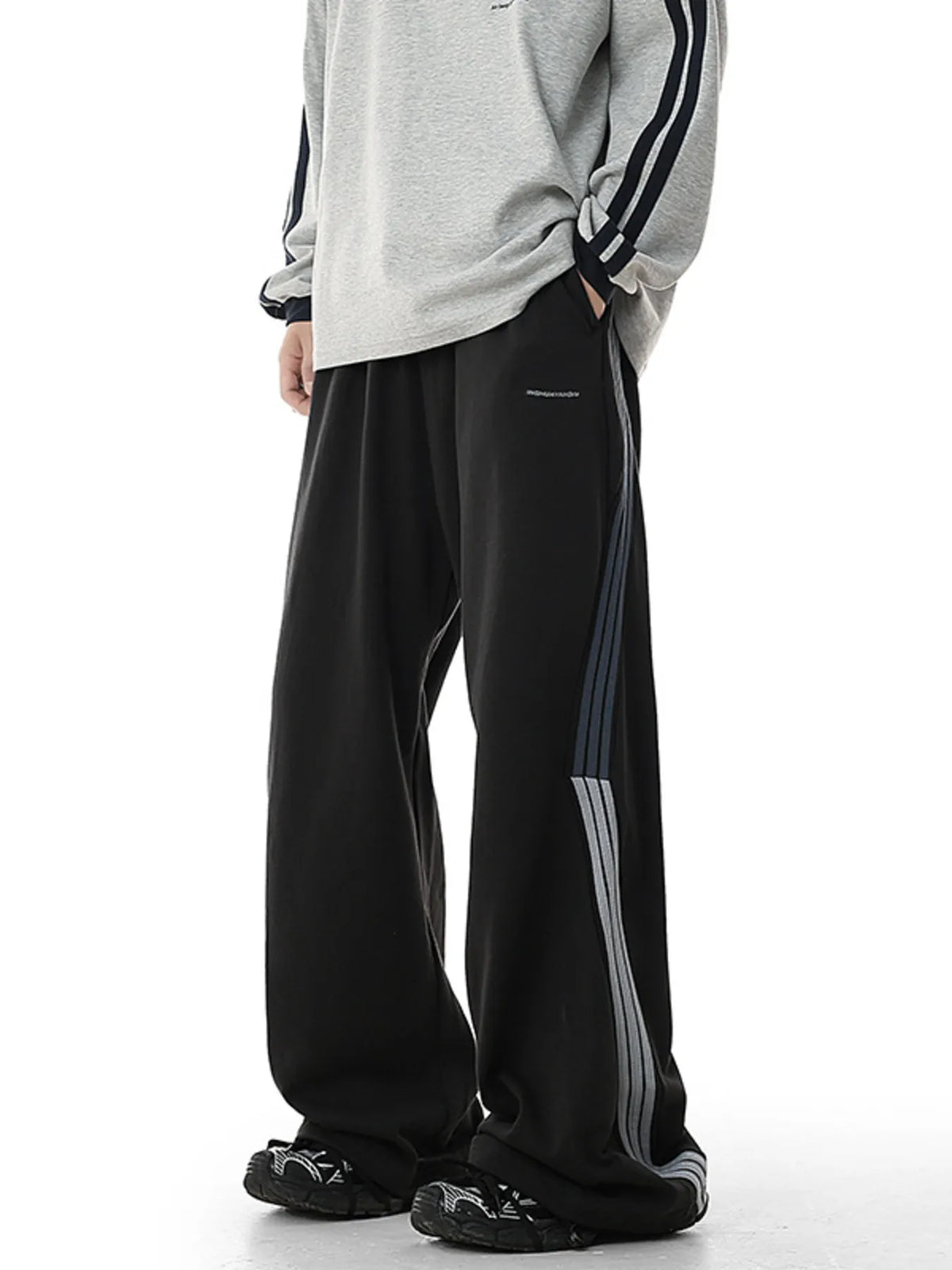 Men's Plus Size Side Striped Relaxed Fit Casual Pants in Black