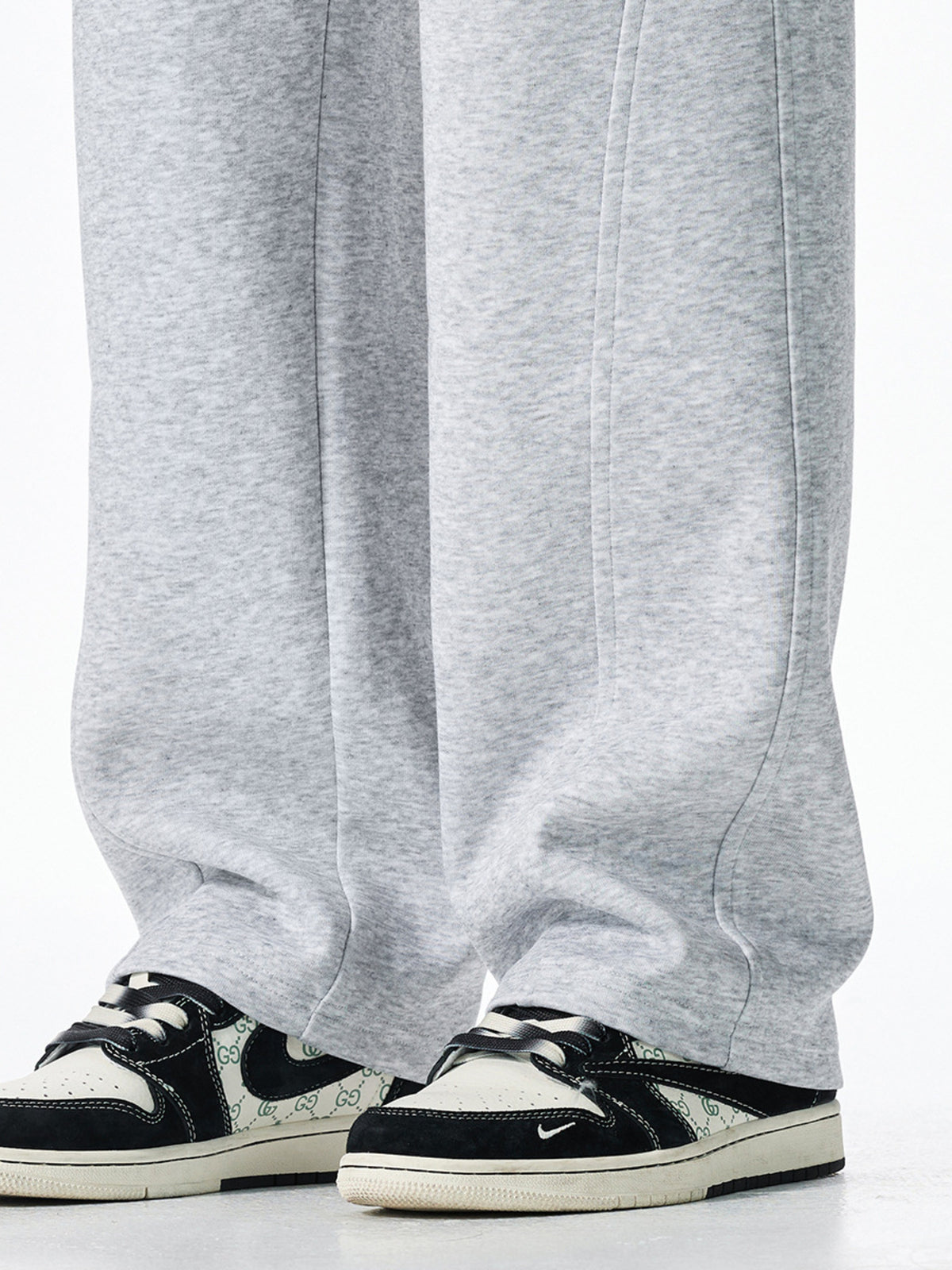 Men's Plus Size Casual Loose-Fit Drawstring Sweatpants in Light Gray, view 6