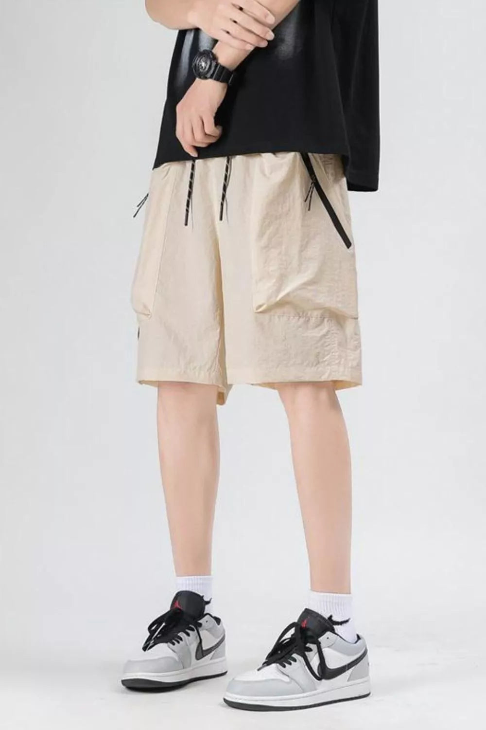 Men's Plus Size Cargo Pocket Relaxed Fit Shorts in Apricot