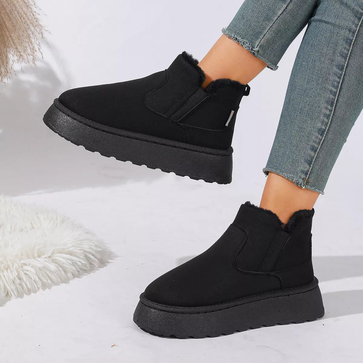 Round Toe Platform Boots - Lilixa.store