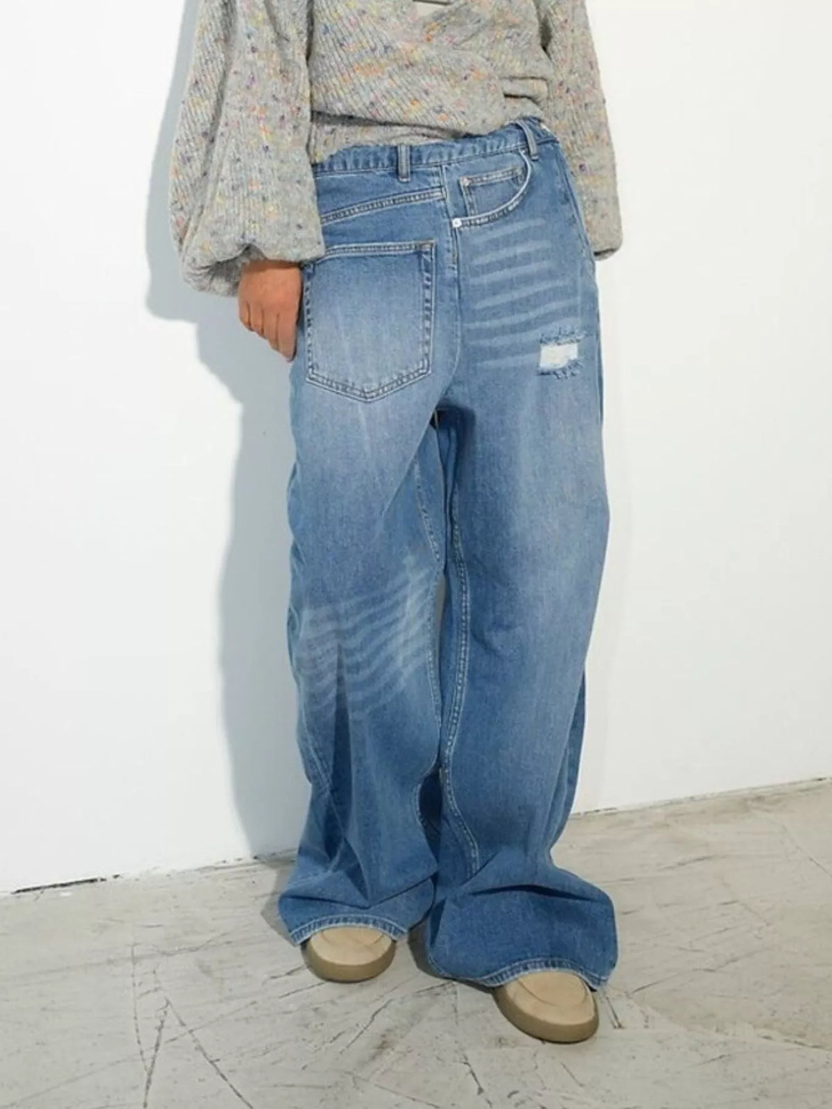 High-Waisted Distressed Wide-Leg Denim Jeans in Blue