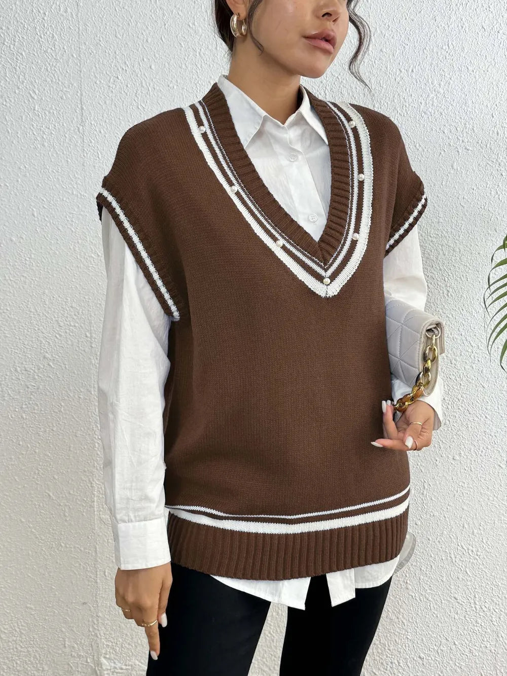 Pearl Trim Contrast V-Neck Sweater Vest in Brown