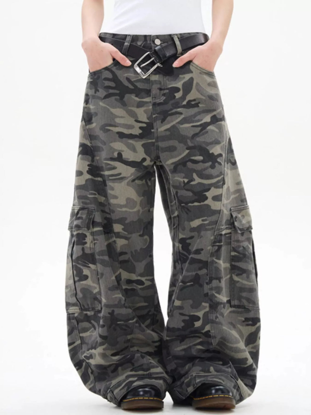 Men's Camouflage Wide Leg Pants, view 3